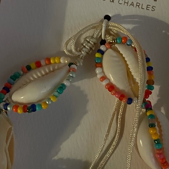 Adjustable Beaded Shell Bracelet - Picture 4 of 4